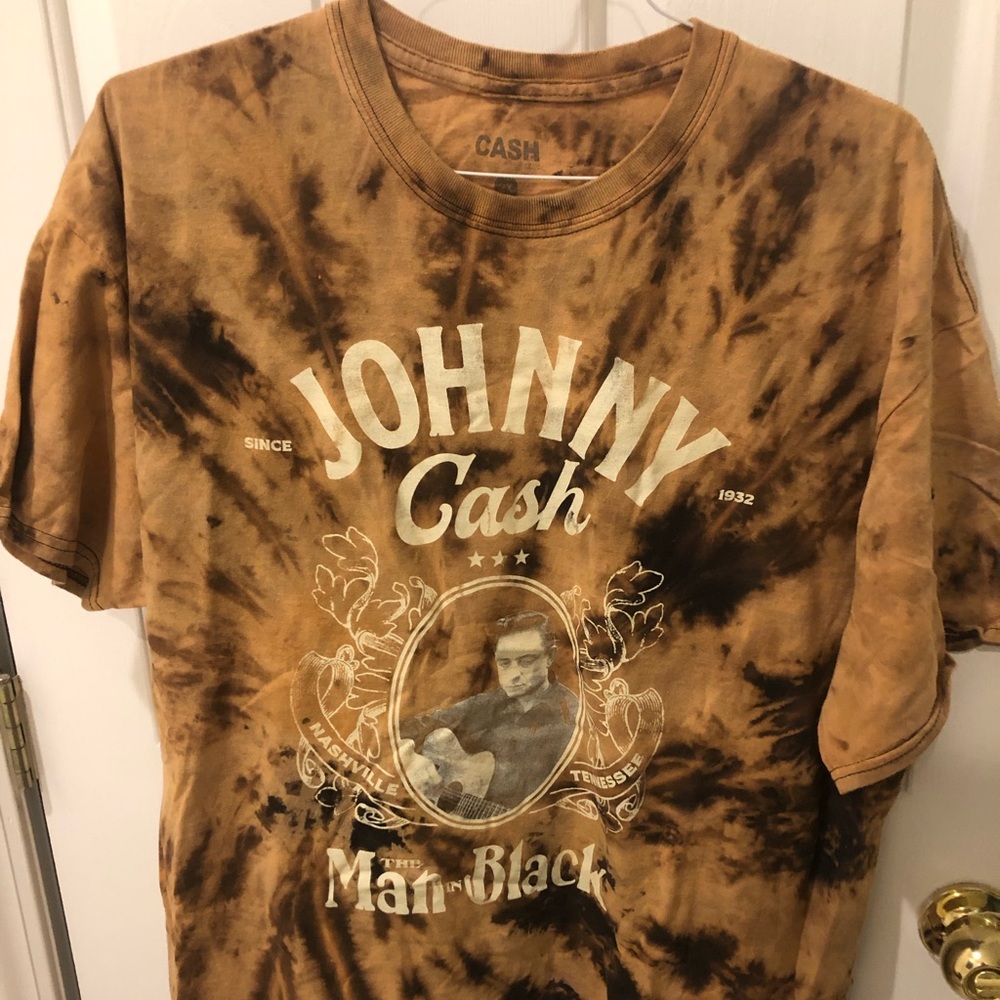 “Vintage” Johnny Cash shirt